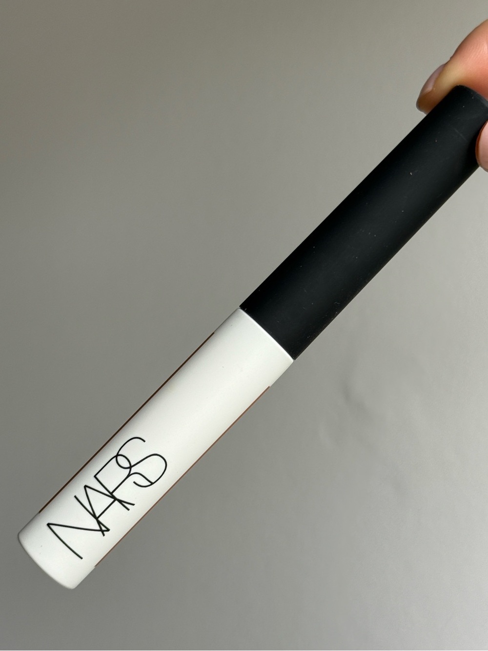 NARS Tinted Smudge Proof Eyeshadow Base "Medium-Dark"